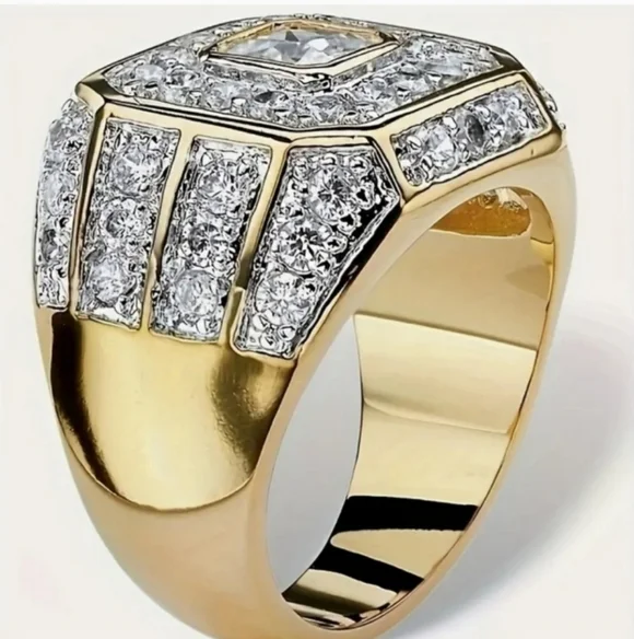 Gold and Silver Vintage Diamond Ring with Intricate Detailing Sz 11